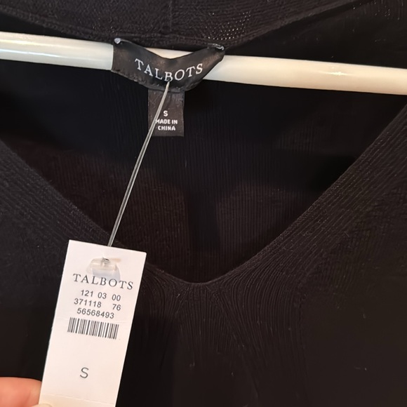 Talbots dressy top with sheer sleeve - Picture 2 of 4